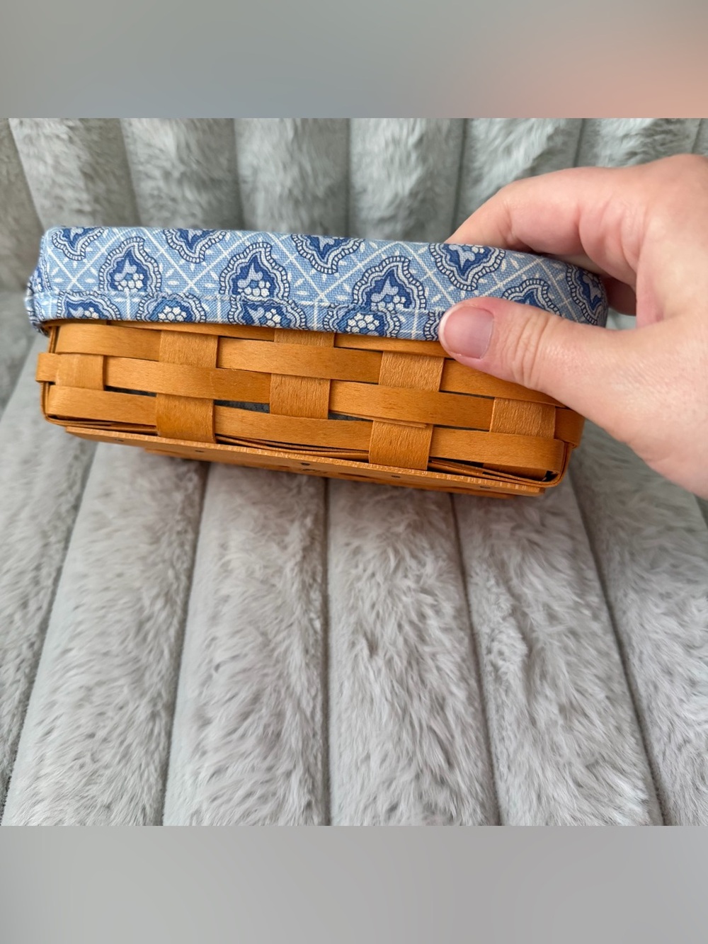 Handcrafted Longaberger Horizon of Hope basket - Picture 3 of 4